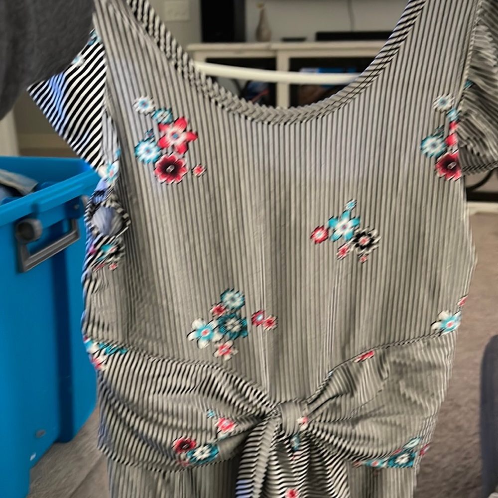 Girls romper black and white with flower accents